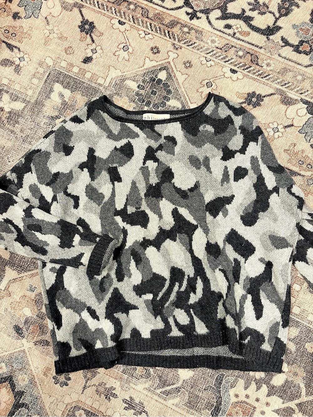 Philosophy Cashmere Camouflage Crewneck Sweater Gray & Black Large